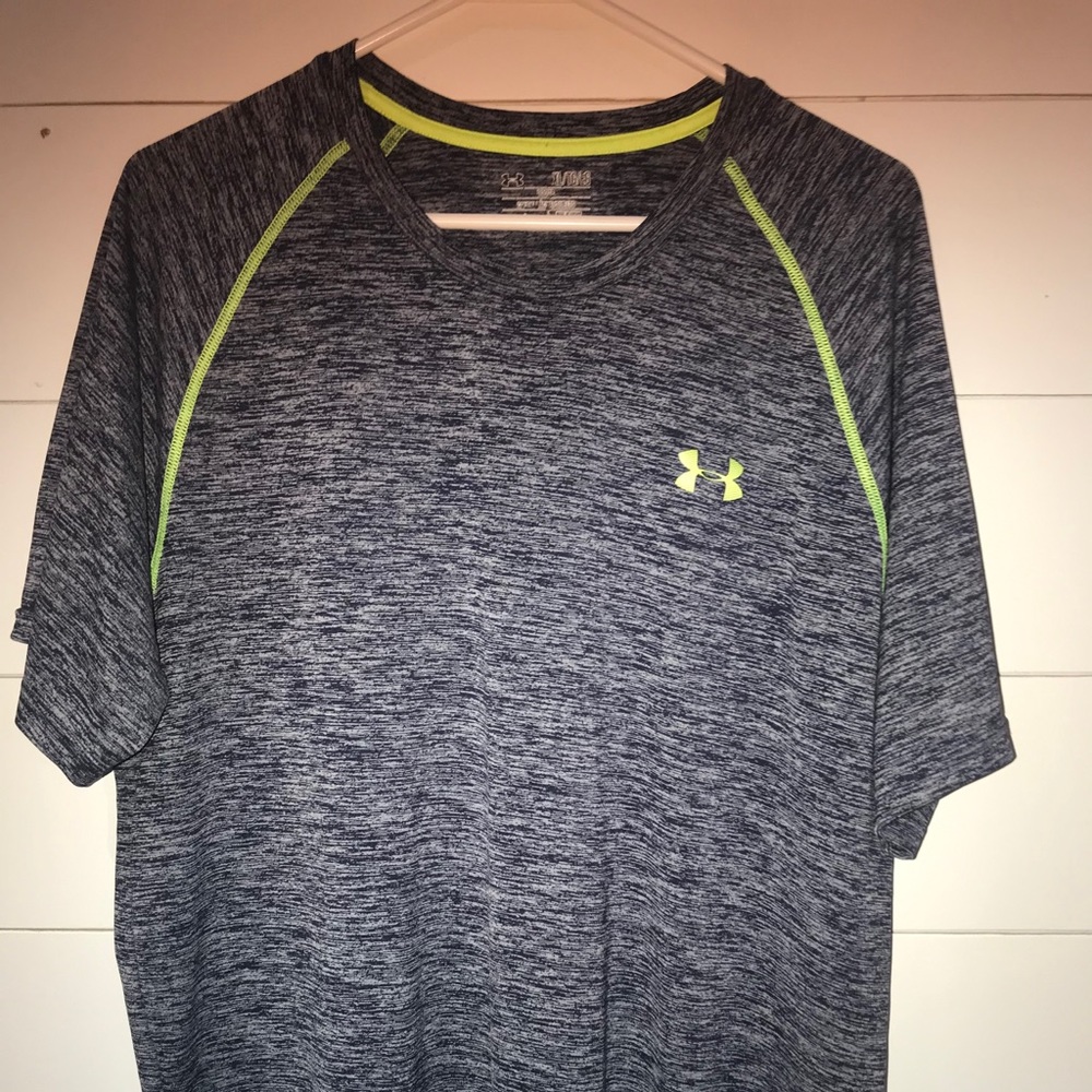 Men’s heat gear shirt